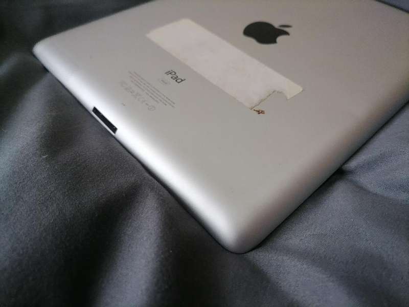 Apple iPad A1396 10 inch Tablet