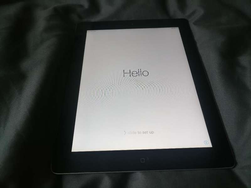 Apple iPad A1396 10 inch Tablet