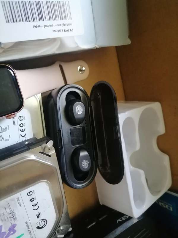 *WEEKEND SPECIAL*BULK LOT OF UNTESTED /FAULTY ELECTRONICS*ONE BID FOR LOT*