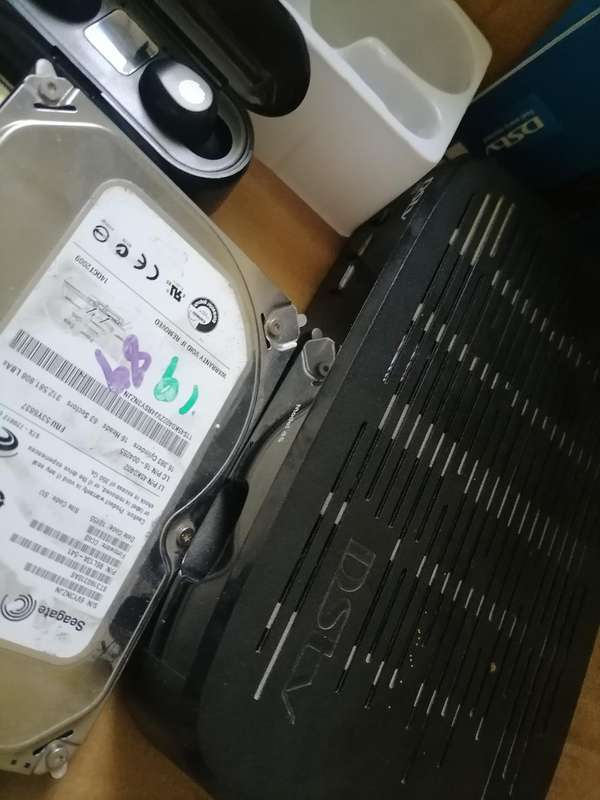 *WEEKEND SPECIAL*BULK LOT OF UNTESTED /FAULTY ELECTRONICS*ONE BID FOR LOT*