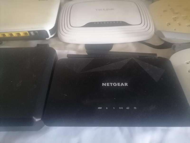 Bulk Lot of 9 WiFi Routers