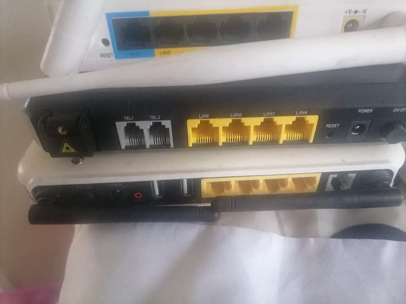 Bulk Lot of 9 WiFi Routers