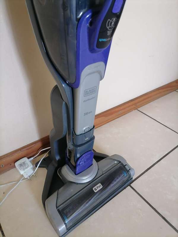 Black & Decker - 36Wh 2in1 Cordless Pet dustbuster with Smart Tech Sensors*runs and shuts off*