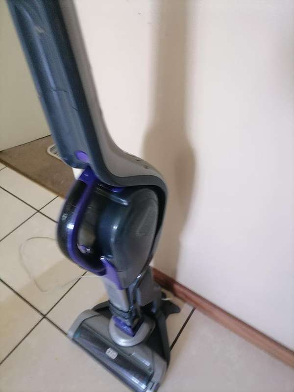 Black & Decker - 36Wh 2in1 Cordless Pet dustbuster with Smart Tech Sensors*runs and shuts off*