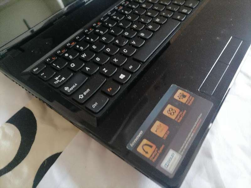 LENOVO G580 LAPTOP. 500GB HDD, 4GB RAM, DEFECTIVE