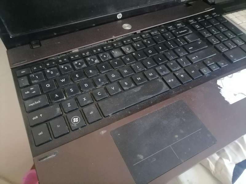 LOT OF 2 X LAPTOPS, ONE BID FOR BOTH, SOLD AS IS*