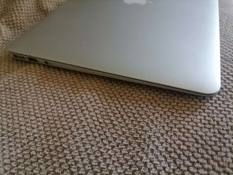 APPLE MACBOOK AIR A1466 LAPTOP.NO CHARGER.UNTESTED*NO CLOUD LOCK