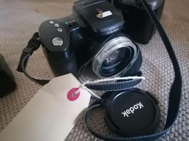 Lot of 3 x Cameras*one bid for the lot*untested*