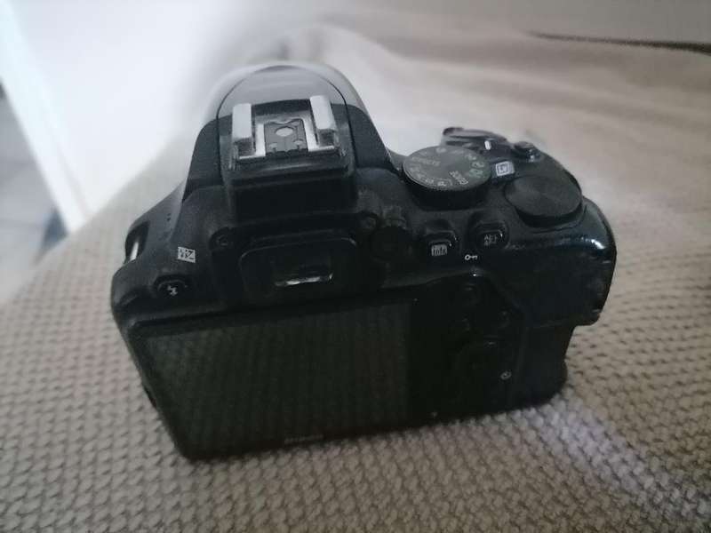 Lot of 3 x Cameras*one bid for the lot*untested*