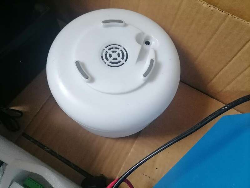 Electronics Lot: inverter,stepdown switches,led mist air purifier,kboard/mse,12v batteries etc