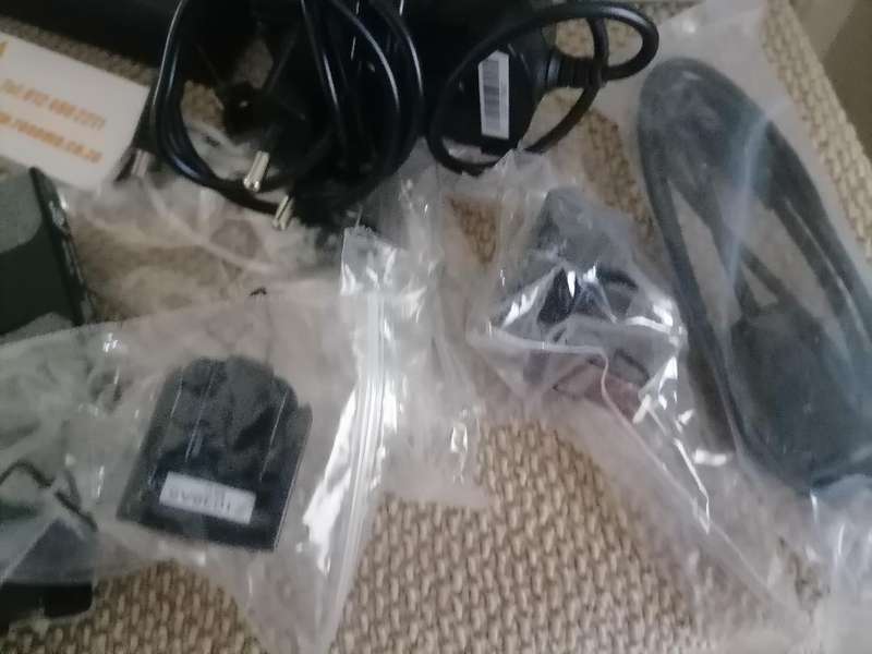 Portable Power Banks and Chargers - Lot of Multiple Items