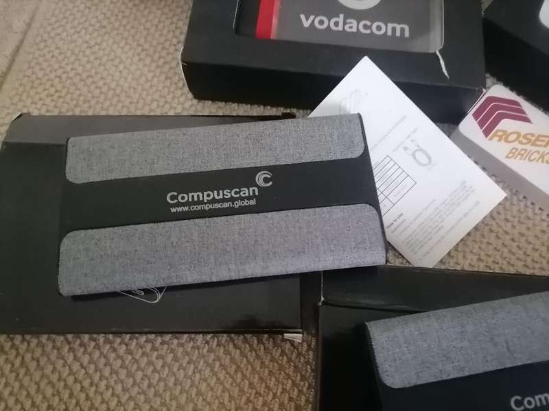 Portable Power Banks and Chargers - Lot of Multiple Items