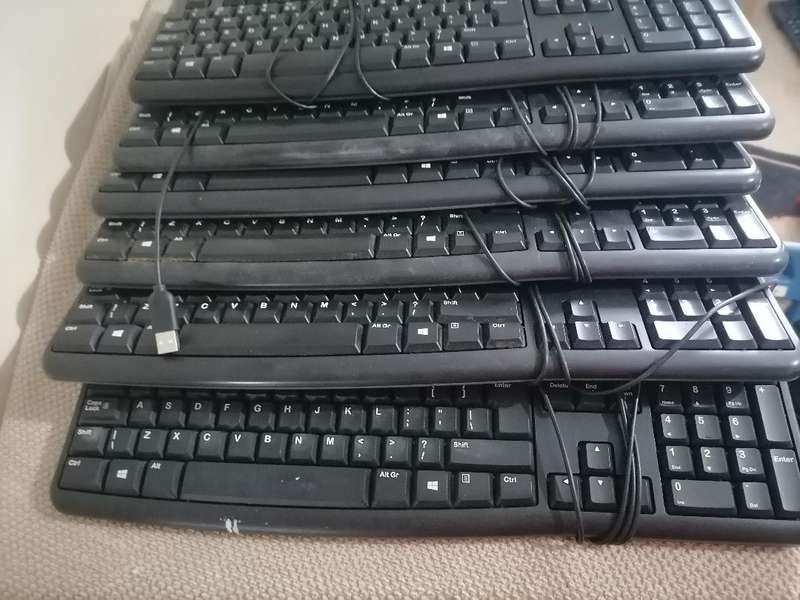 Lot of 8 x Logitech Keyboards