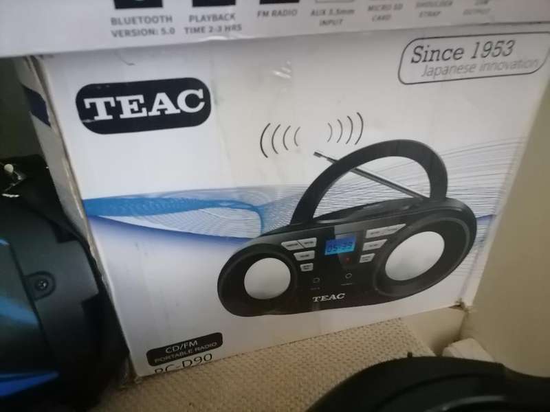 Defective Electronics Lot