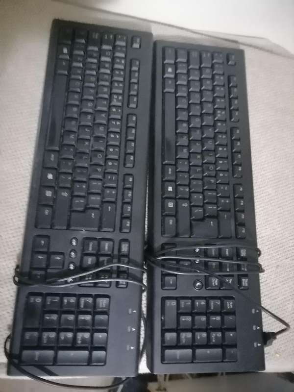 Lot of 8 x working Keyboards