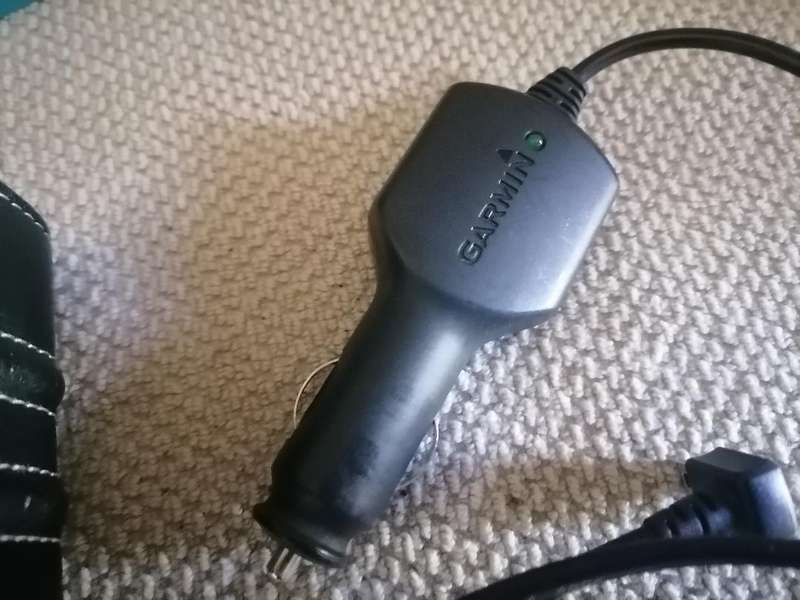 Garmin Nuvi 1300 GPS with car charger