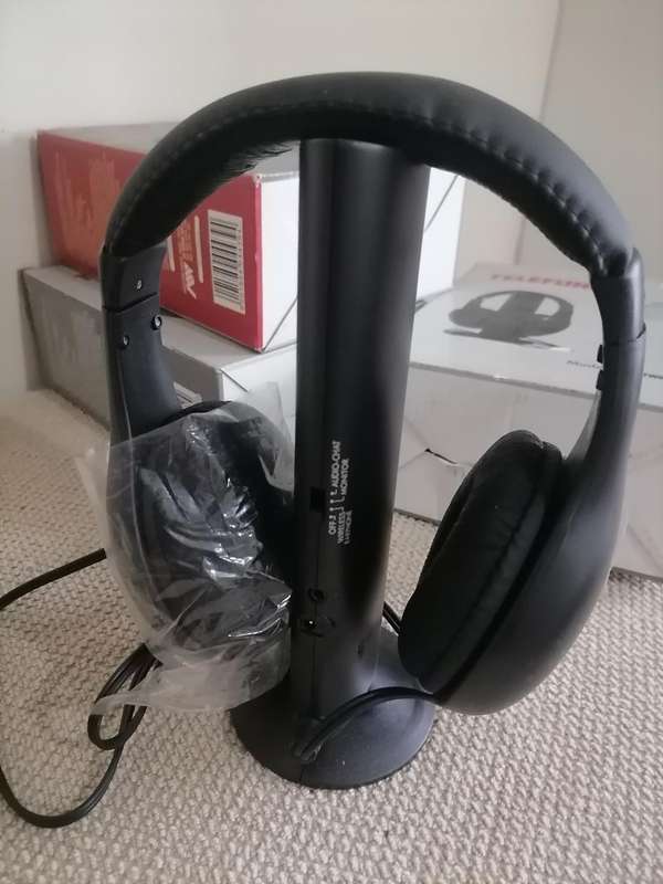 Lot of 3 x Telefunken DBLD TWH-2000 wireless TV Headphones