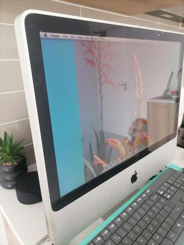 Apple A1224 iMac, working with keyboard and mouse