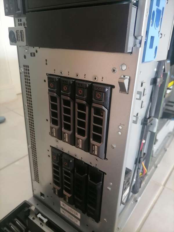 Dell Power Edge T610 Server.intel Xenon. 40GB Ram, 6 x 300GB Hdd