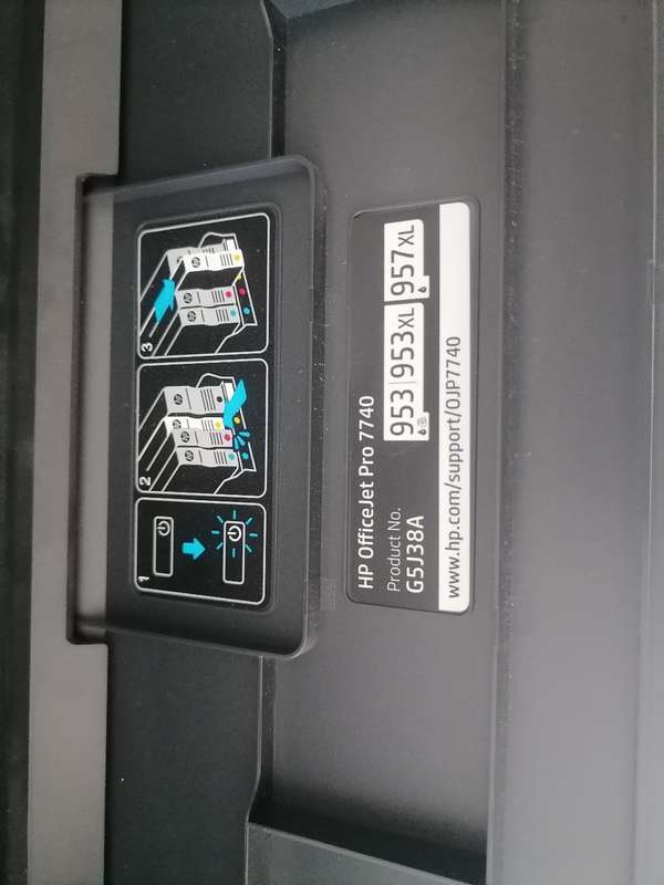 Dell Power Edge T610 Server.intel Xenon. 40GB Ram, 6 x 300GB Hdd