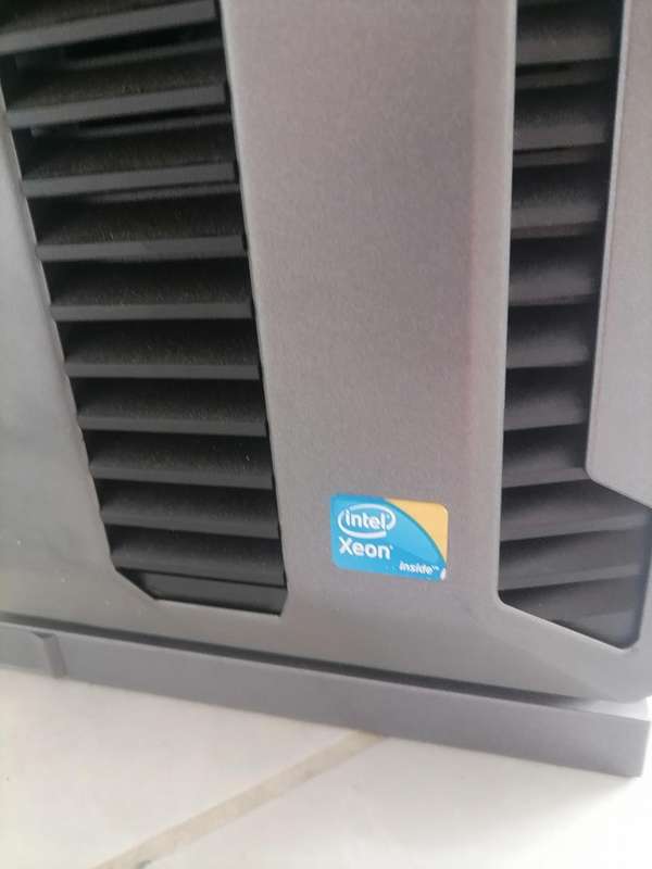 Dell Power Edge T610 Server.intel Xenon. 40GB Ram, 6 x 300GB Hdd
