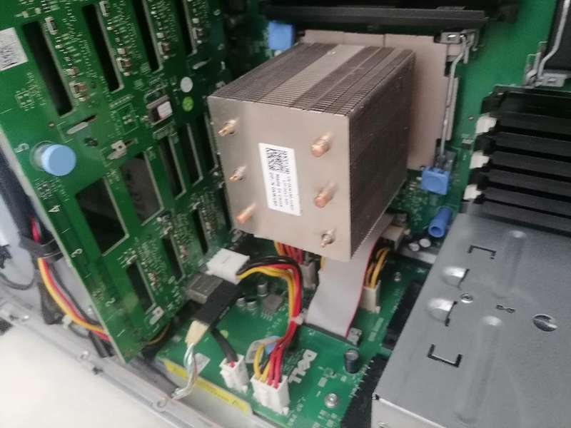Dell Power Edge T610 Server.intel Xenon. 40GB Ram, 6 x 300GB Hdd