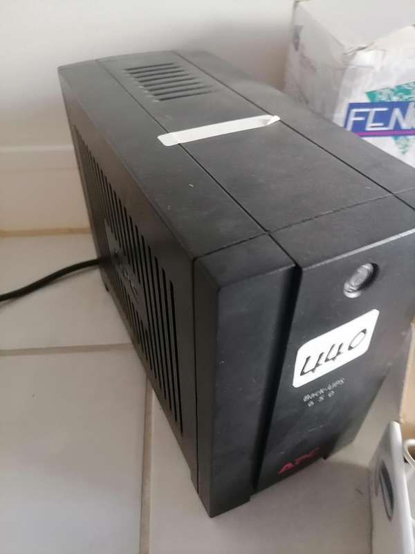 *Weekend Special*BULK LOT OF UNTESTED ELECTRONICS*ONE BID FOR THE LOT*