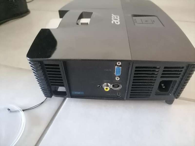 Acer X113P SVGA (800x600) 3000 ANSI Lumens 3D Ready DLP Black Projector,3D