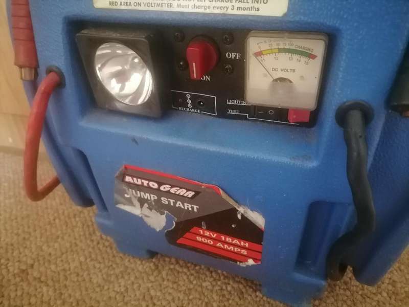 Autogear 12V/18Ah 900 Amp Jump Start - Needs Battery
