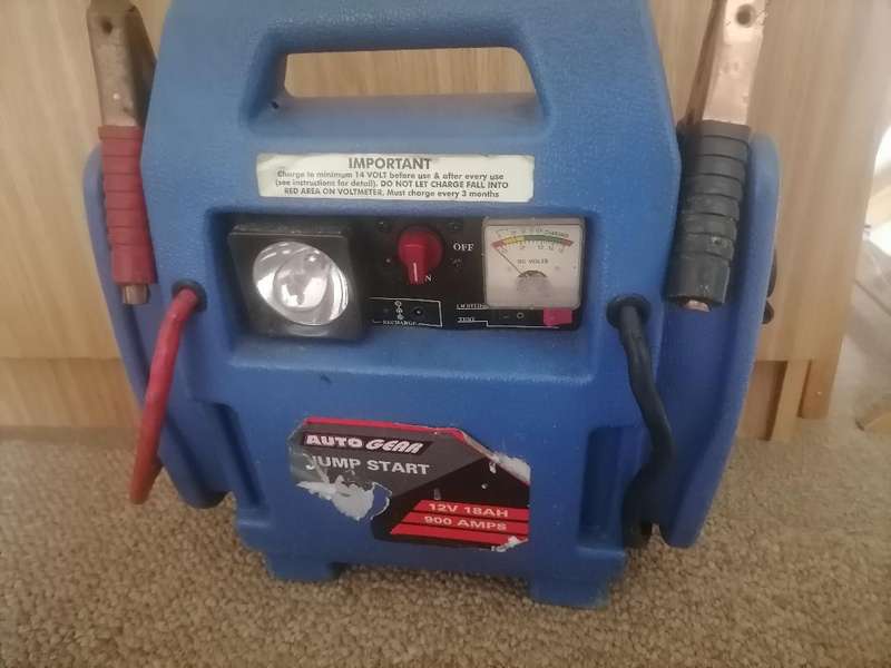 Autogear 12V/18Ah 900 Amp Jump Start - Needs Battery