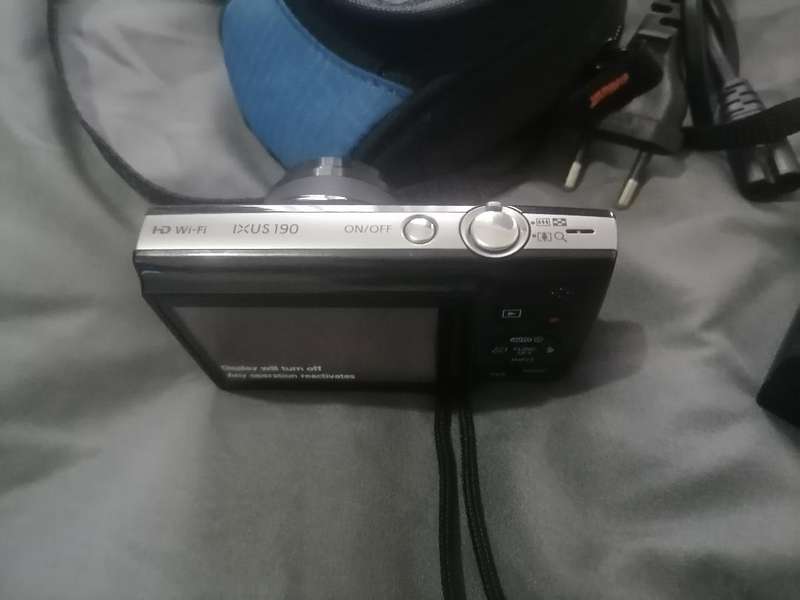 Canon Ixus 190 Digital Camera with Wi-Fi, NFC and GPS (20MP)(Black)
