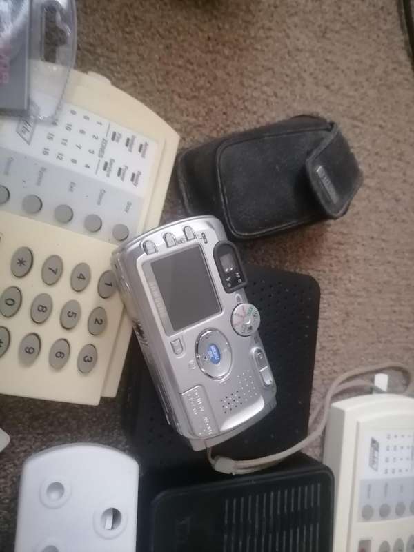 BULK LOT OF ELECTRONICS