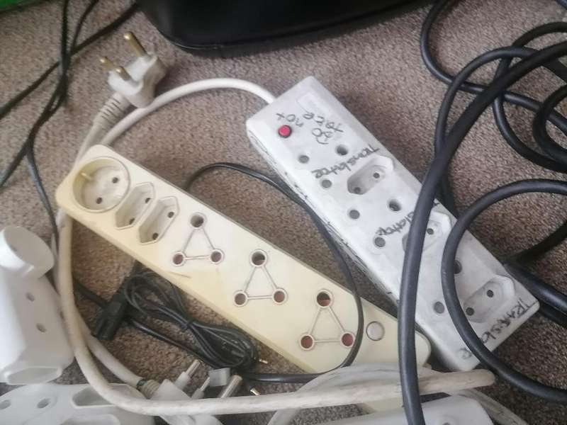 BULK LOT OF ELECTRONICS
