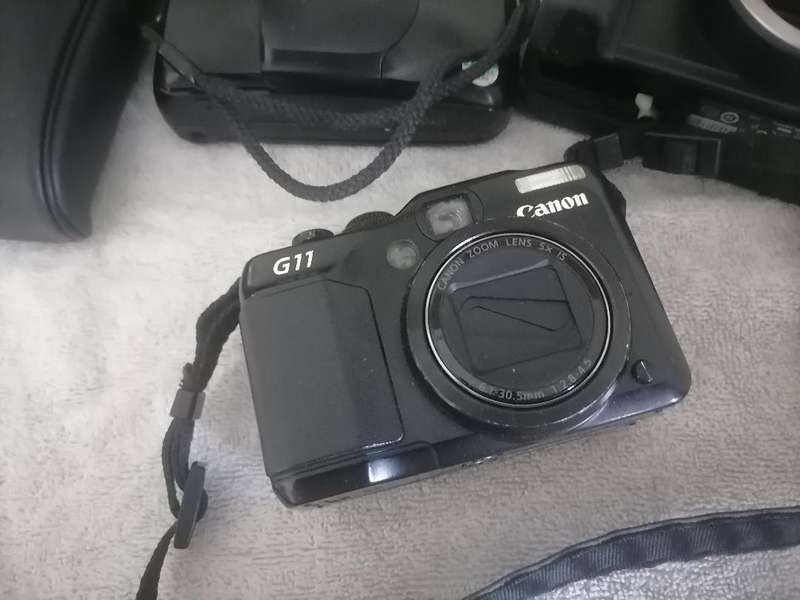 BULK LOT OF CAMERAS*ONE BID FOR LOT*UNTESTED*CAMERA
