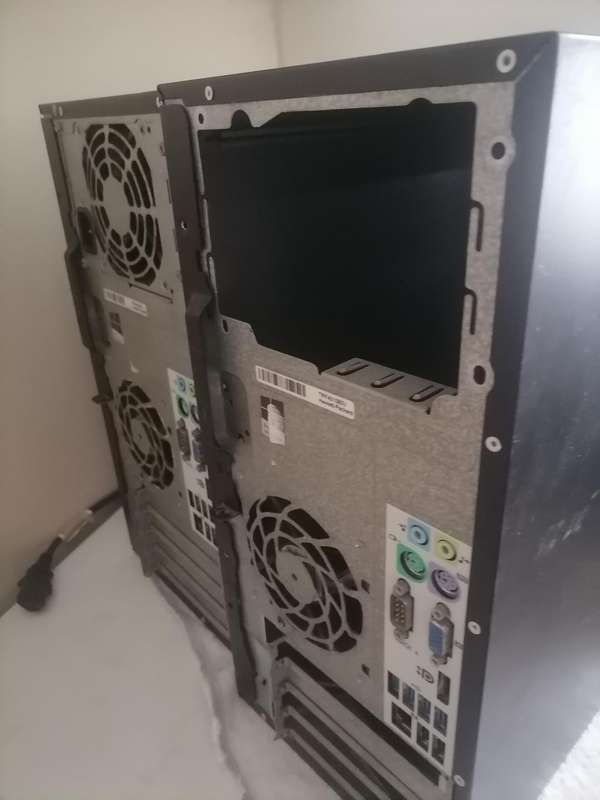 LOT OF 2 X HP  DESKTOP TOWERS, ONE BID FOR BOTH *SOLD AS IS*