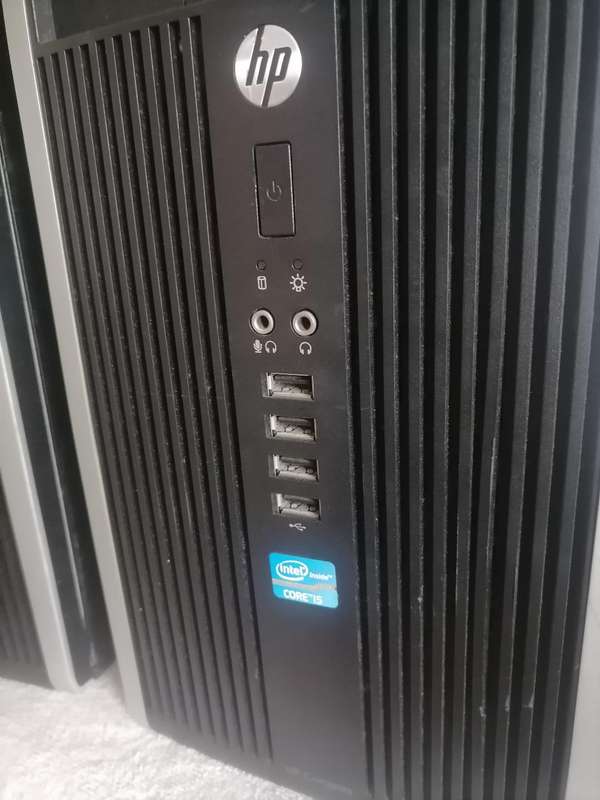 LOT OF 2 X HP  DESKTOP TOWERS, ONE BID FOR BOTH *SOLD AS IS*