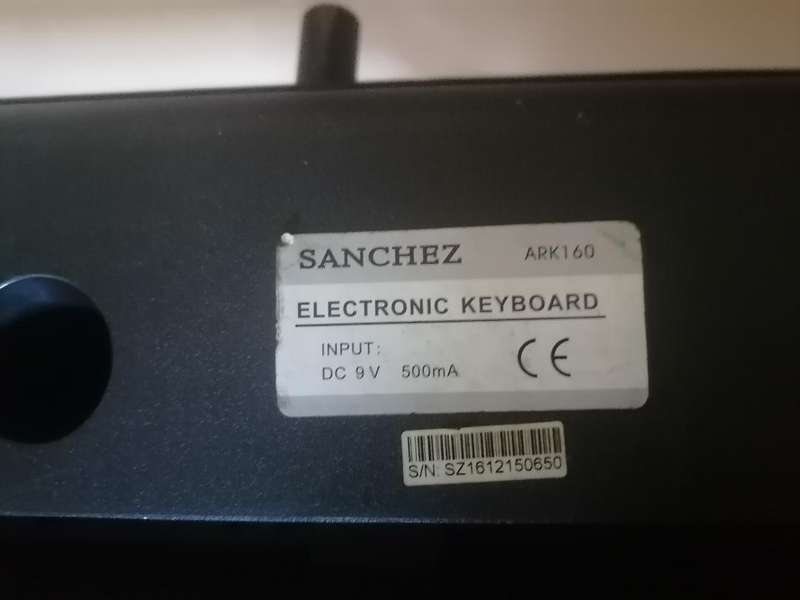 *SANCHEZ ARK160 ELECTRONIC KEYBOARD WITH STAND*NO POWER SUPLLY*NOT TESTED*