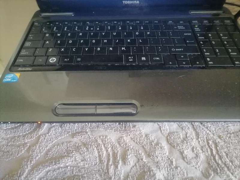 *TOSHIBA SATELITE L655, i3, 4GB RAM, 500GB HDD*READ AD