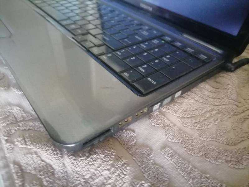 *TOSHIBA SATELITE L655, i3, 4GB RAM, 500GB HDD*READ AD