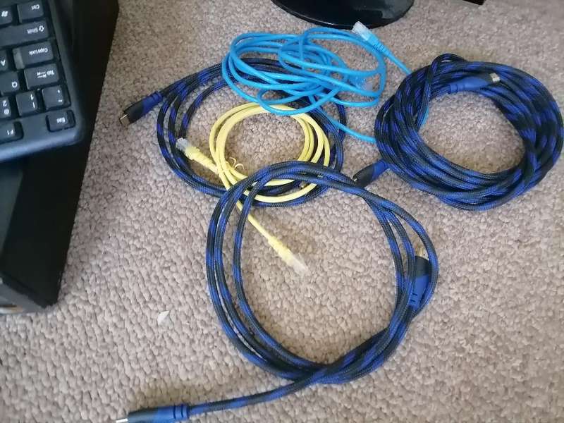*WEEKEND SPECIAL*BULK LOT OF ELECTRONICS*COMPUTER ACCESSORIES ETC*