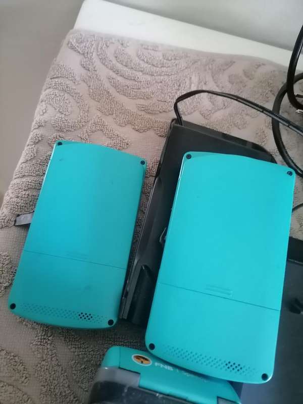*LIQUIDATION ITEMS*CARD MACHINES,WIRELESS PHONES ETC*ONE BID FOR THE LOT*