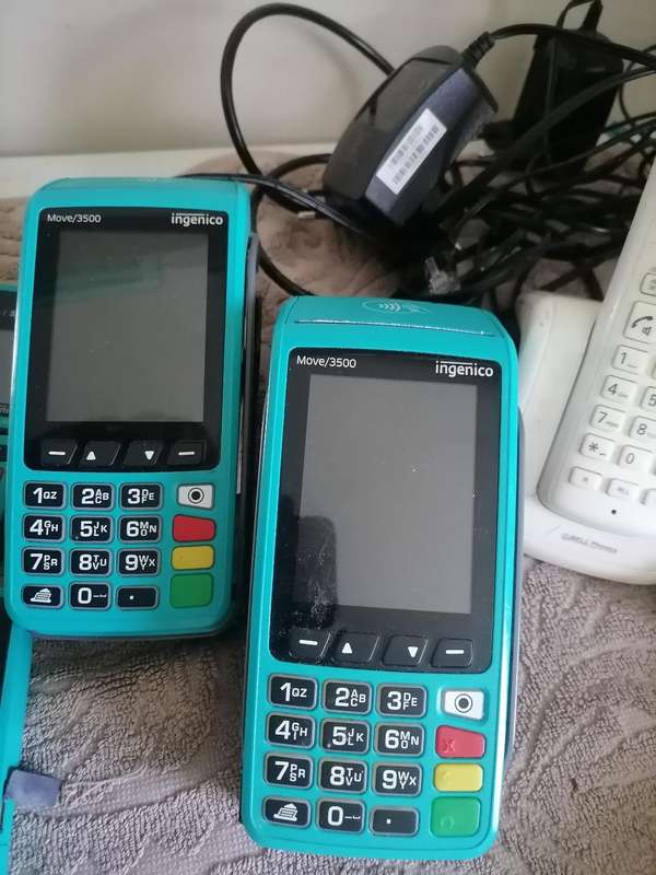 *LIQUIDATION ITEMS*CARD MACHINES,WIRELESS PHONES ETC*ONE BID FOR THE LOT*