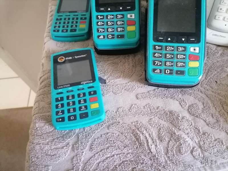 *LIQUIDATION ITEMS*CARD MACHINES,WIRELESS PHONES ETC*ONE BID FOR THE LOT*