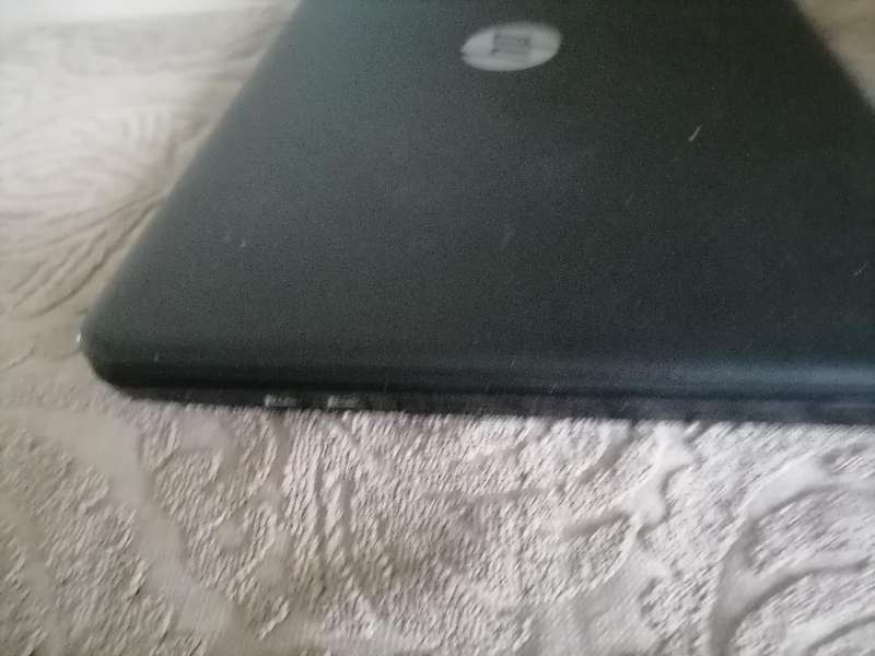 *LOT OF 2 X LAPTOPS*LENOVO AND HP*NO CHARGER, UNTESTED*