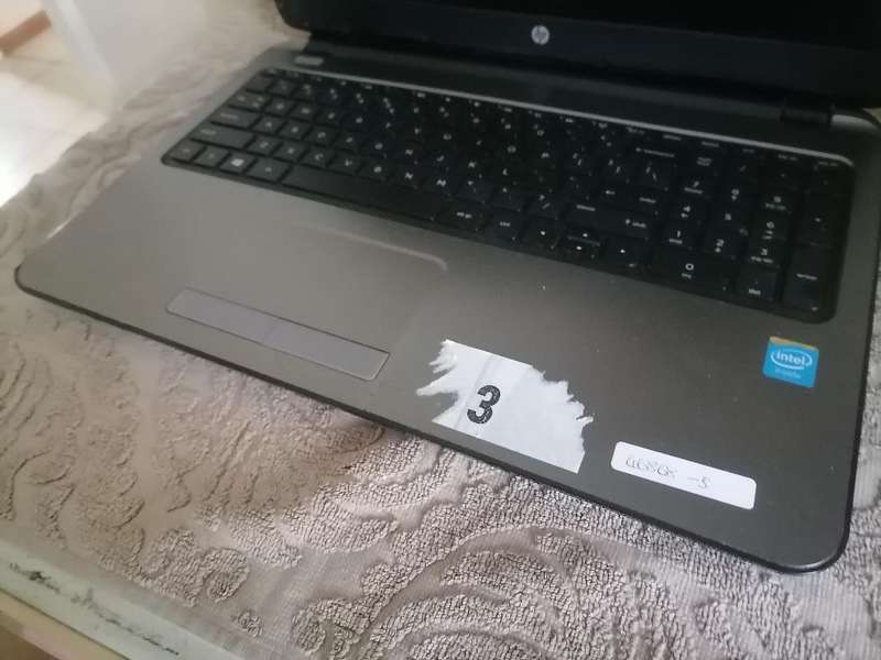 *LOT OF 2 X LAPTOPS*LENOVO AND HP*NO CHARGER, UNTESTED*