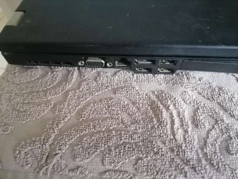 *LOT OF 2 X LAPTOPS*LENOVO AND HP*NO CHARGER, UNTESTED*