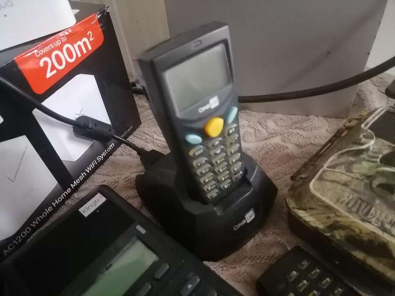 *WEEKEND SPECIAL*LOT OF  ELECTRONICS*UNTESTED,SOLD AS IS*