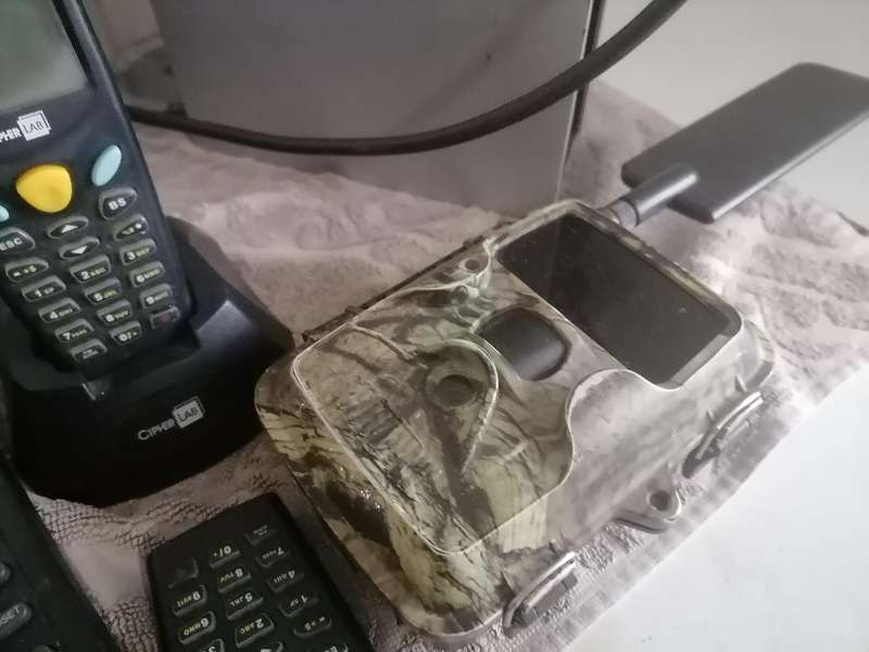 *WEEKEND SPECIAL*LOT OF  ELECTRONICS*UNTESTED,SOLD AS IS*