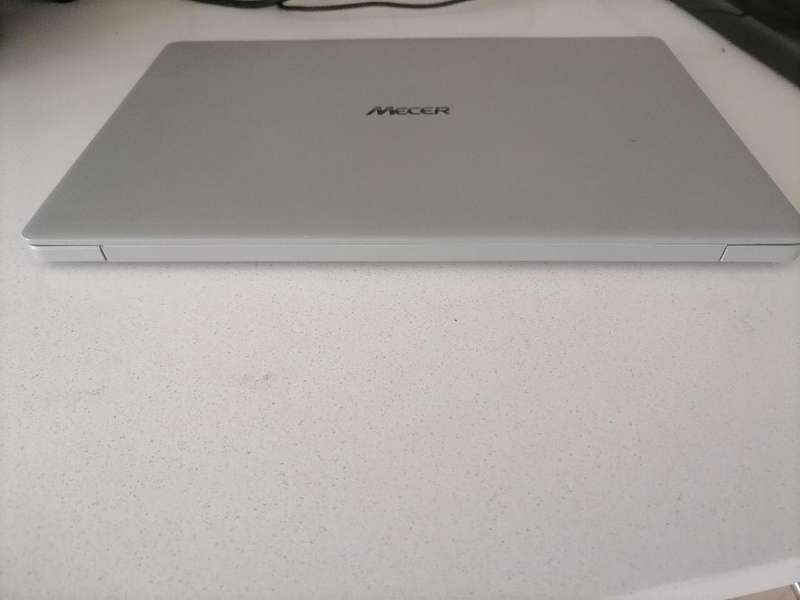 *LAPTOP CLEARANCE**MECER LAPTOP*NOT POWERING ON*
