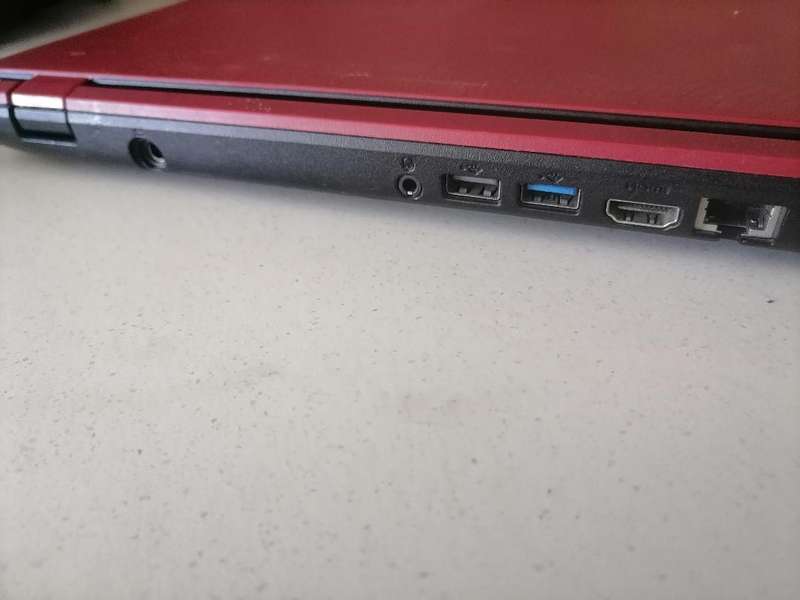 *LAPTOP CLEARANCE**ACER ES1-571 SERIES LAPTOP*READ AD*